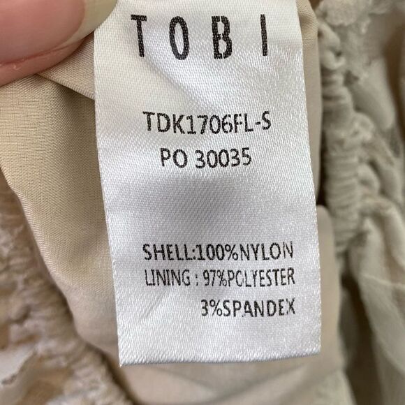 Tobi White & Beige Lace Backless Mini Dress - Picture 4 of 7